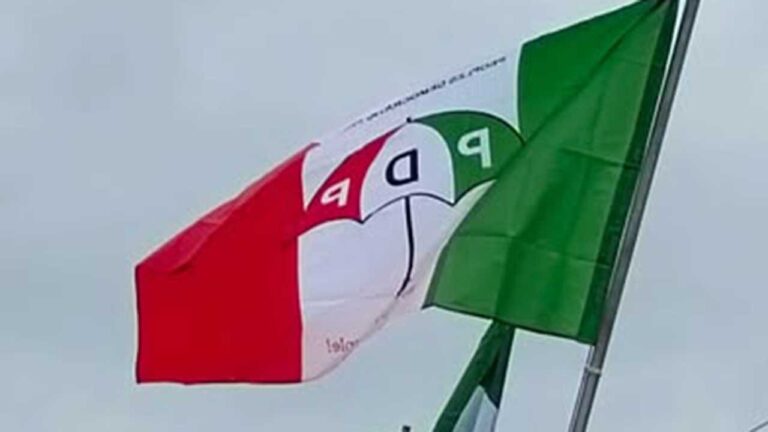 Political group condemns Akwa Ibom governor’s party switch, saying it undermines his credibility and alienates him from supporters.